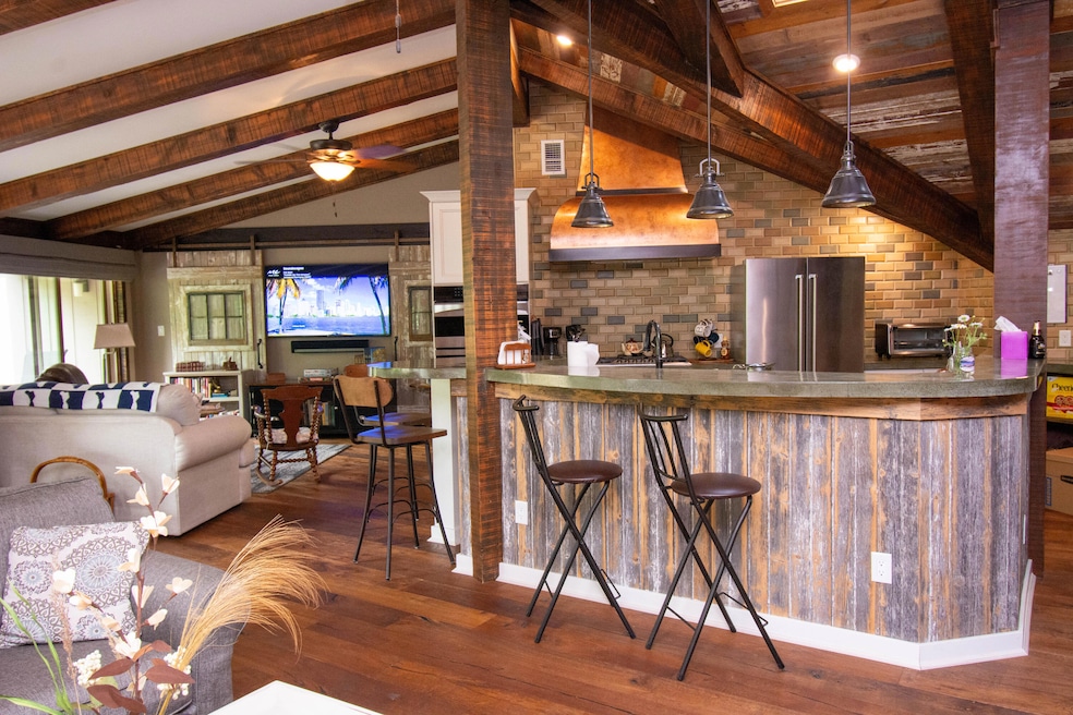 Open Kitchen