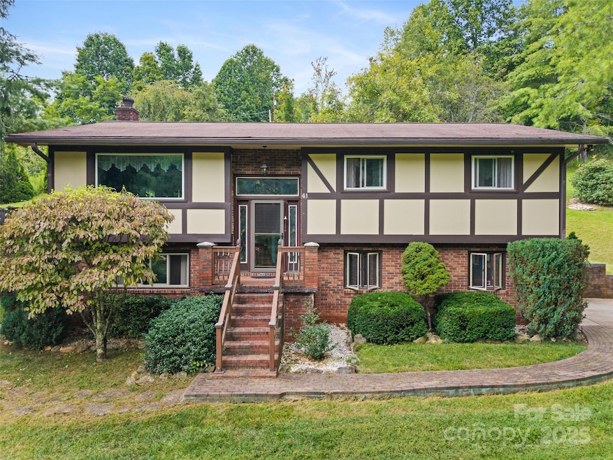 Under Contract $399,000