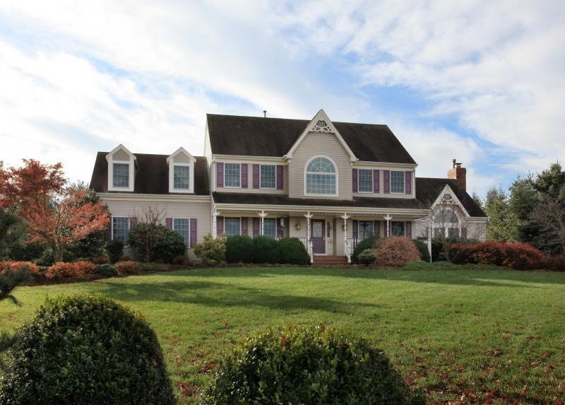 4 Nicholas Ct, Annandale, NJ 08801 - photo 1