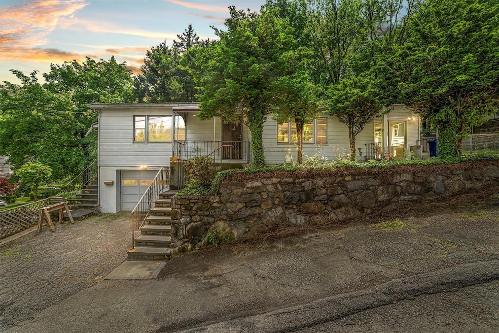 Pending $425,000