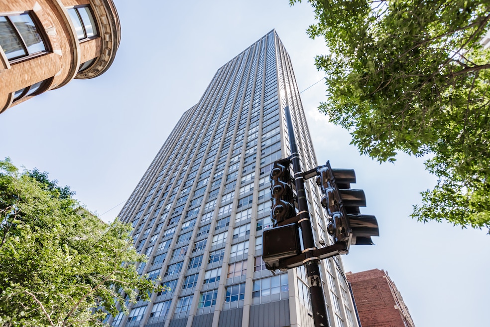 Park Place Tower unit 1808, Chicago, IL 60613 - photo 1