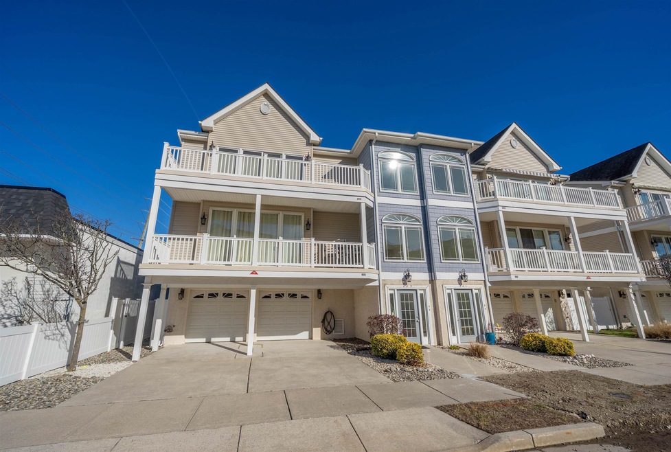 443 W Lincoln Ave unit 100, Wildwood, NJ 08260 - photo 1