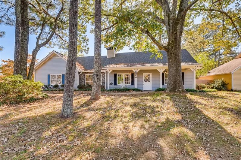 Welcome Home to 2864 Dellinger Dr