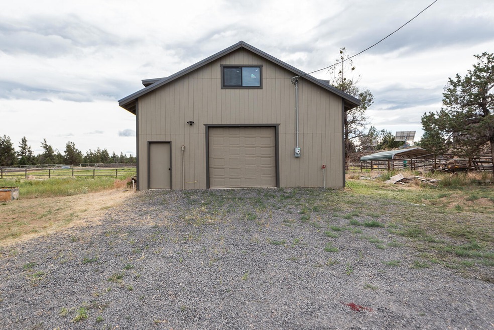 64801 Old Bend Redmond Hwy, Bend, OR 97703 - photo 1