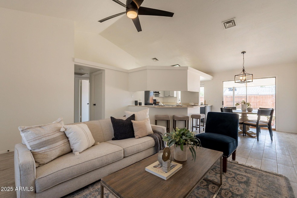 1165 E Ivanhoe St unit 1, Chandler, AZ 85225 - photo 1