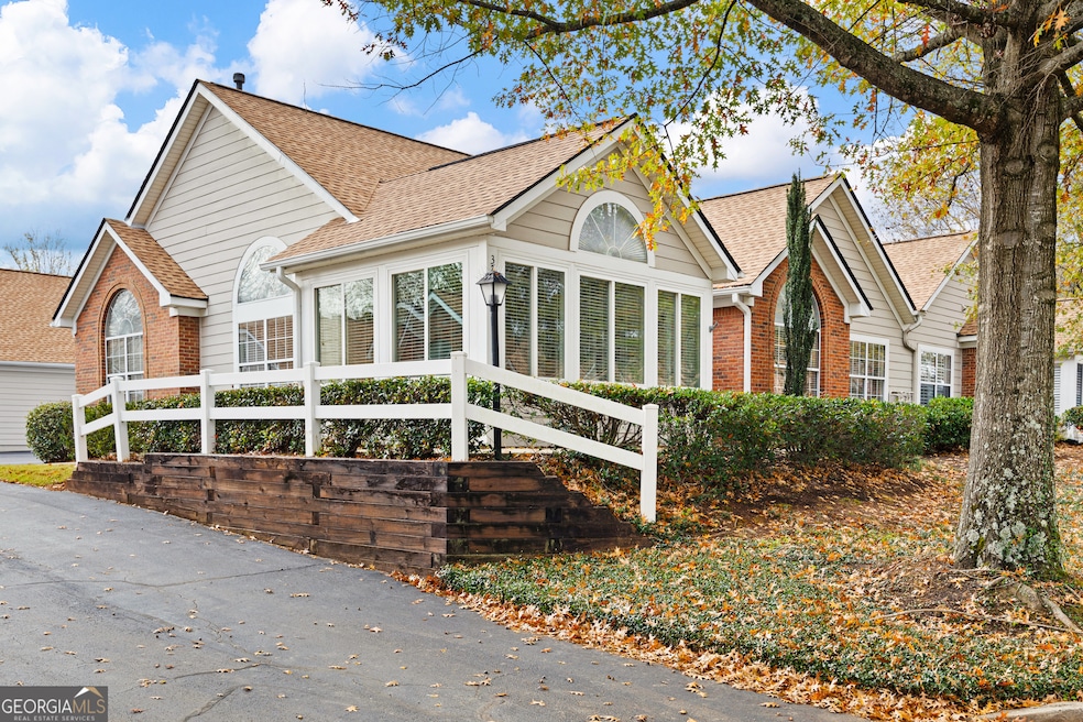3735 Vineyards Lake Cir NW unit 24, Kennesaw, GA 30144 - photo 1