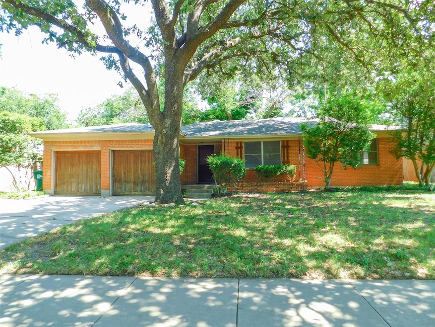 1716 Carlton St, Denton, TX 76201 - photo 1