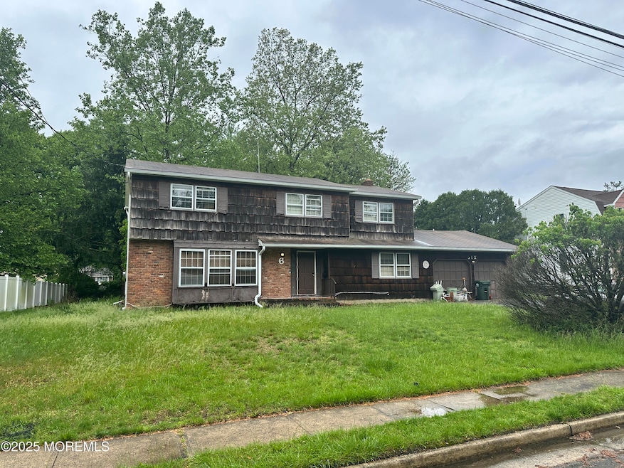 Sold $699,900 • Co-Listing Agent