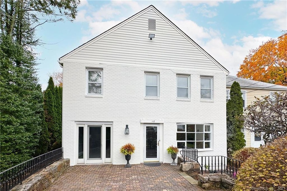 112 East Ave, New Canaan, CT 06840 - photo 1