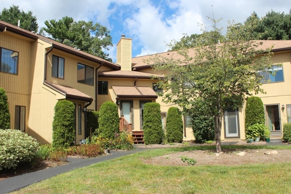 187 Trailside Way unit 187, Ashland, MA 01721 - photo 1