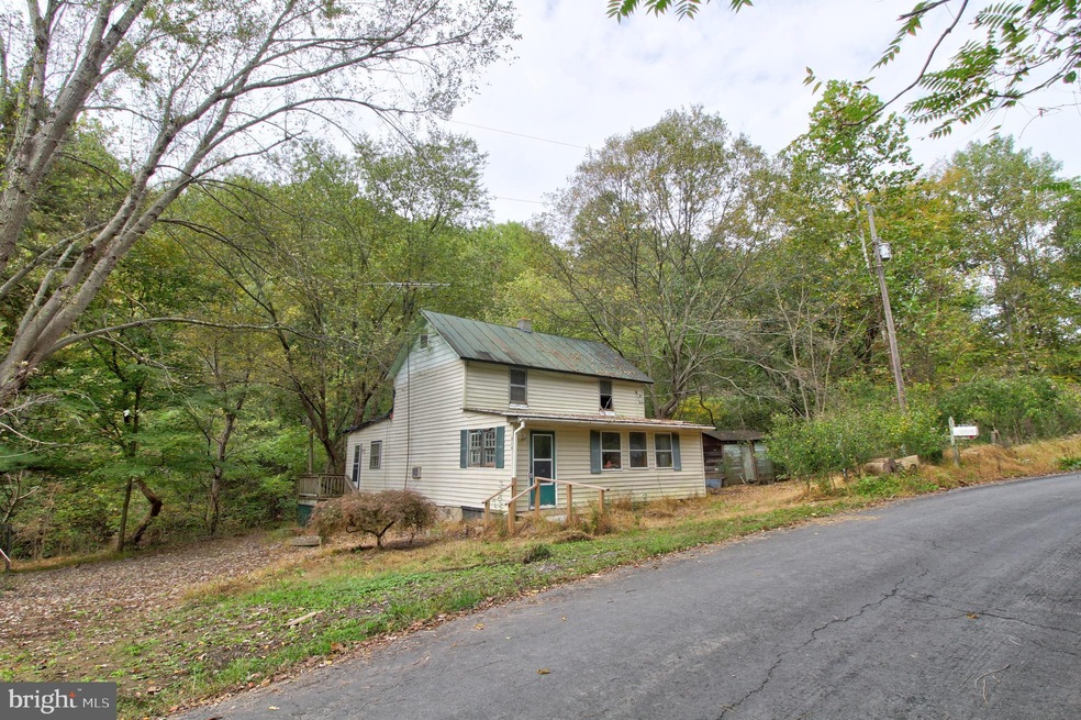 719 Gid Brown Hollow Rd, Washington, VA 22747 - photo 1