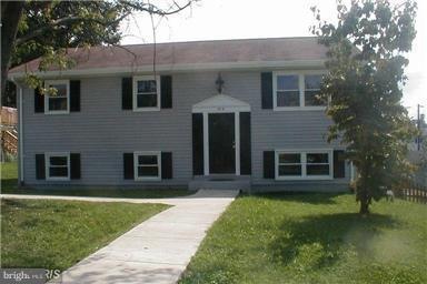 616 W 13th St, Front Royal, VA 22630 - photo 1