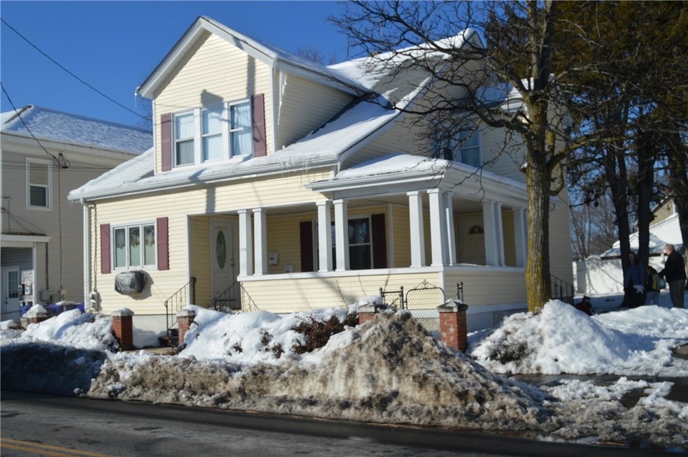 448 Benefit St, Pawtucket, RI 02861 - photo 1