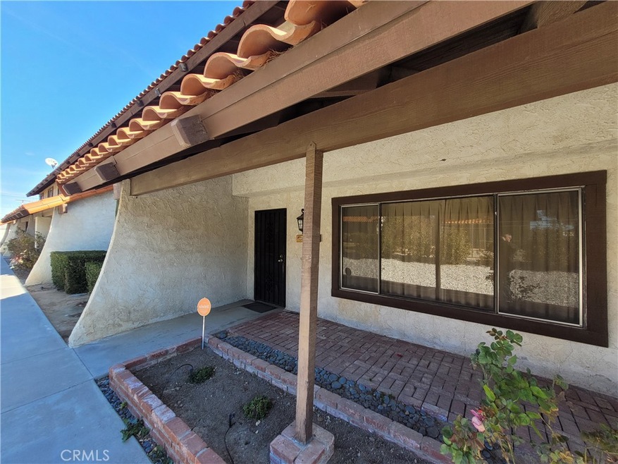 16780 Green Tree Blvd unit 4, Victorville, CA 92395 - photo 1