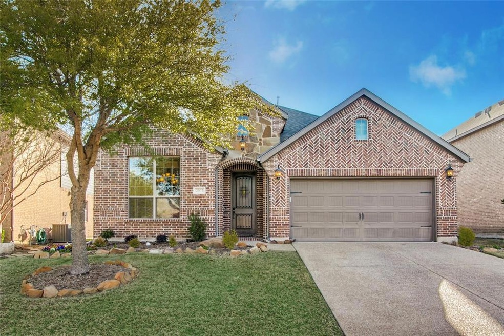 2003 Fairway Woods Dr, Wylie, TX 75098 - photo 1
