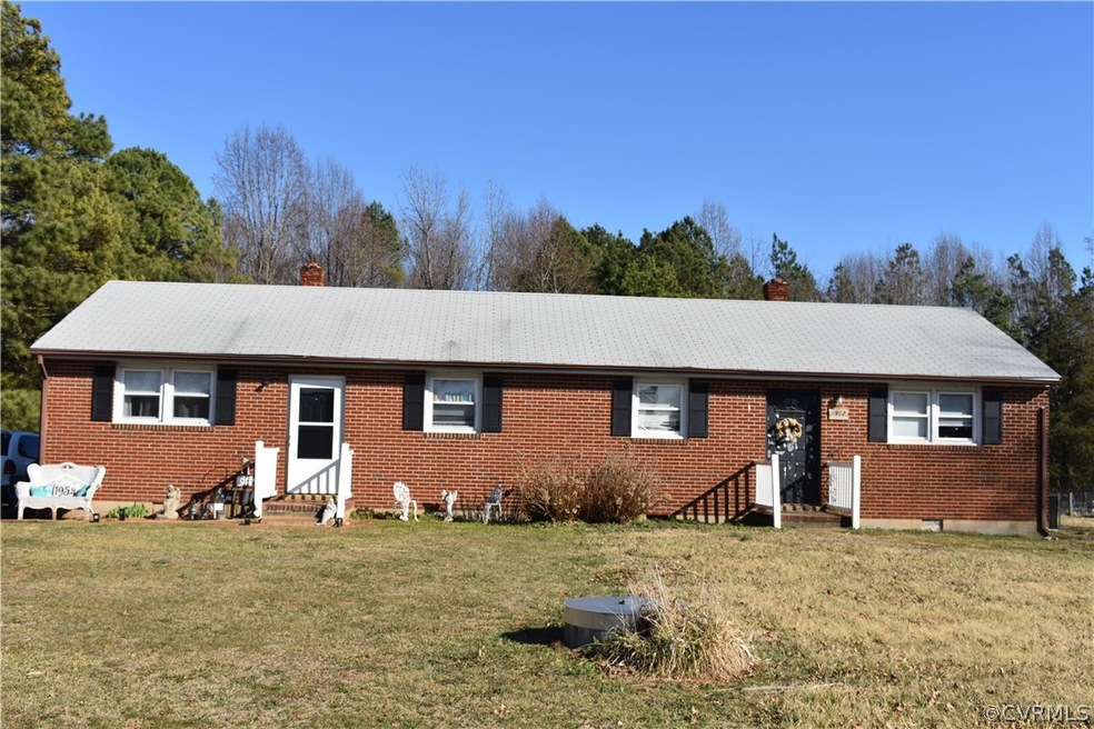 1952 Capeway Rd, Powhatan, VA 23139 - photo 1