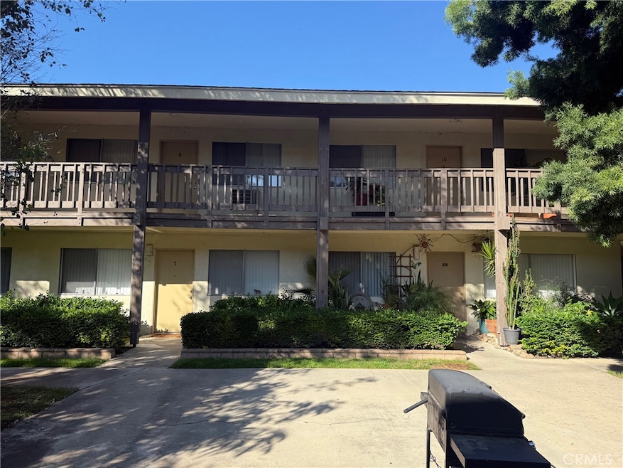 Seranado Fountain Apartments, Orange, CA 92869 - photo 1