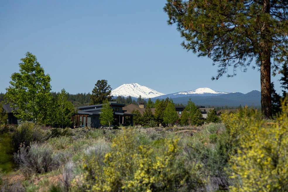 For Sale $693,000 • Co-Listing Agent