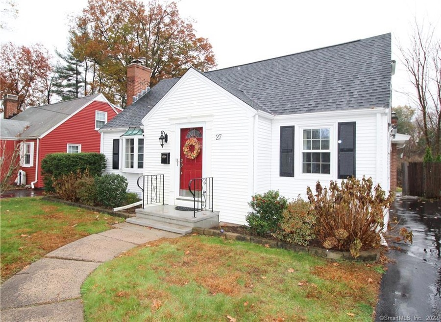 27 Woodland St, Newington, CT 06111 - photo 1