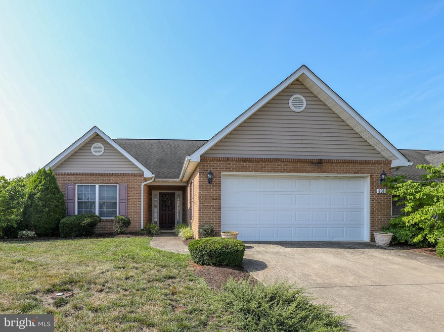 101 Sarvis Ct, Stephens City, VA 22655 - photo 1