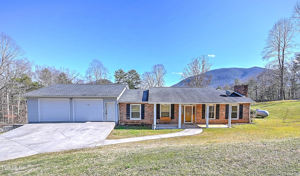161 Mountain View- KW-1