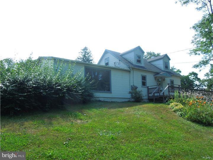 1803 Baghurst Aly, Salford, PA 18957 - photo 1