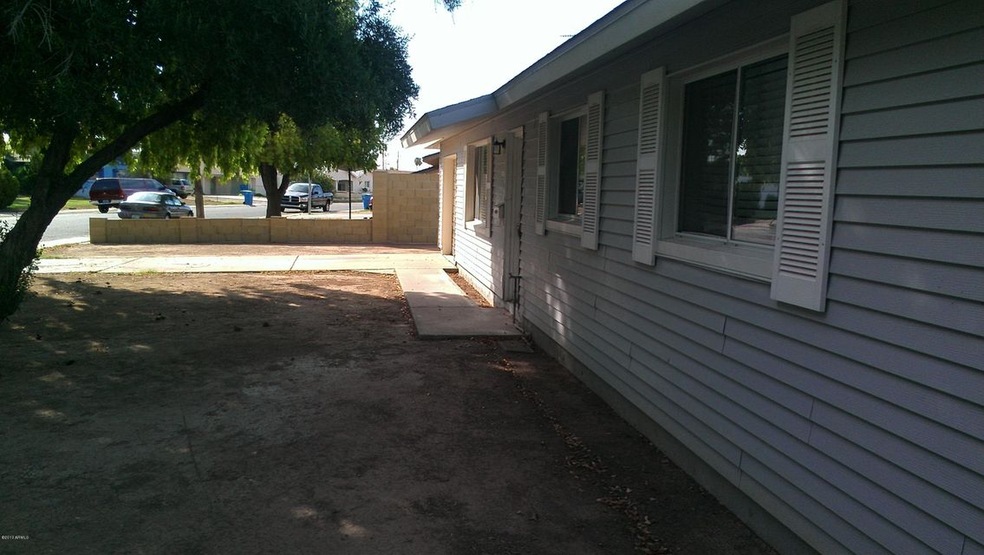 4437 W Avalon Dr, Phoenix, AZ 85031 - photo 1