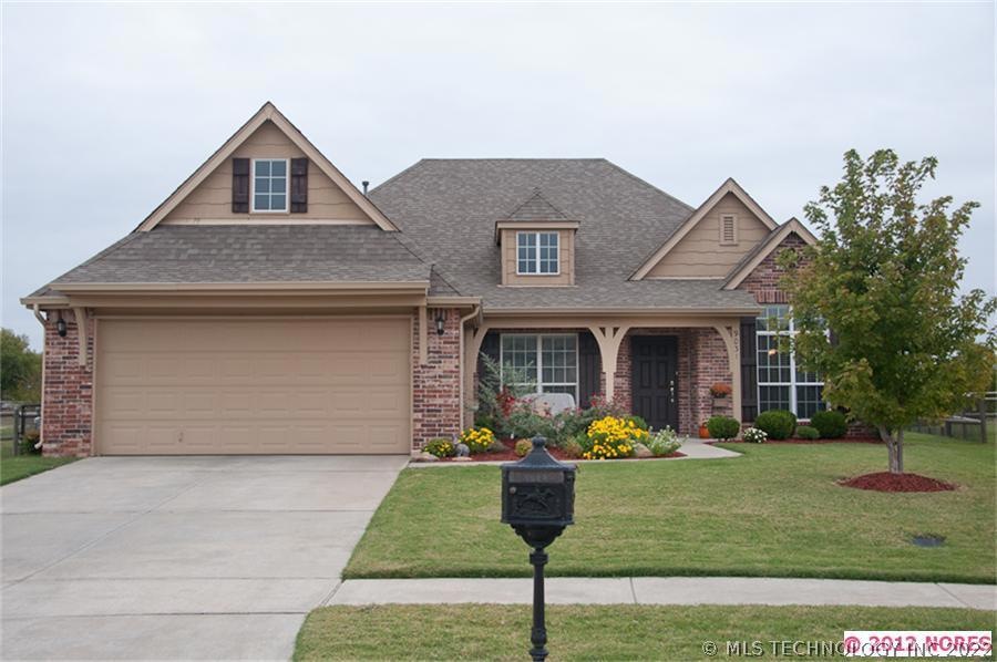 9031 N 157th E Ave., Owasso, OK  74055. Meticulous