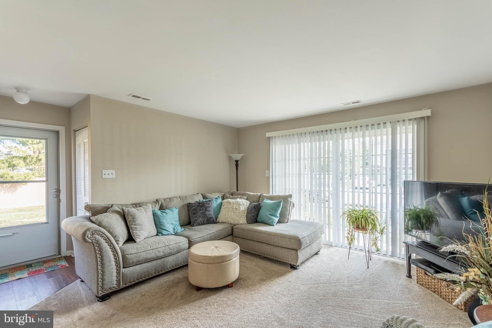 203 Firethorne Ct unit 203, Sewell, NJ 08080 - photo 1