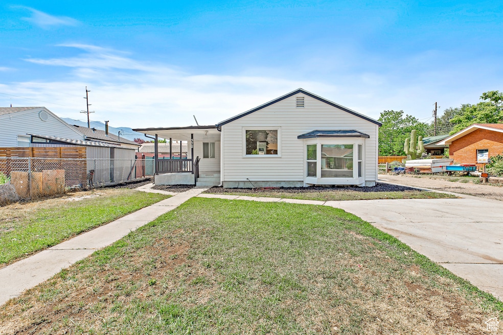 Under Contract $439,900