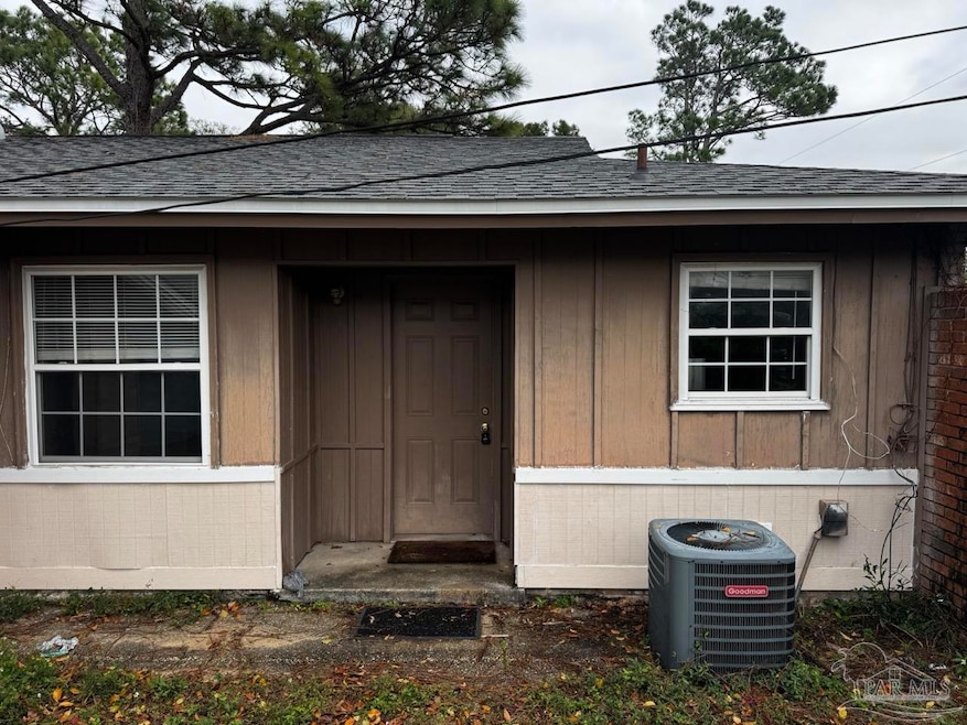 1460 Bakalane Ct unit A, Pensacola, FL 32504 - photo 1