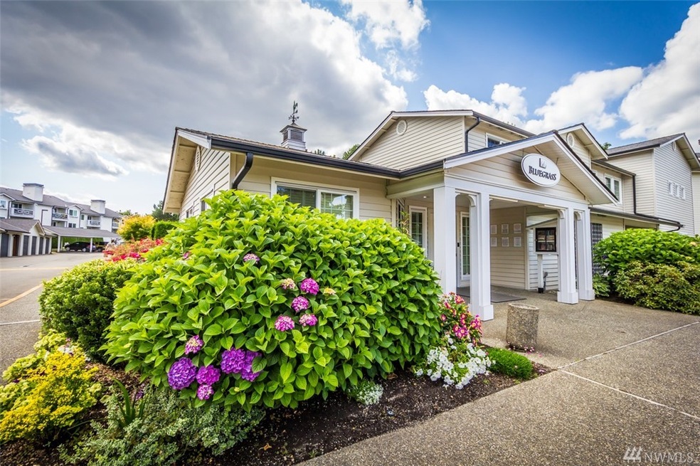 12404 E Gibson Rd unit L204, Everett, WA 98204 - photo 1