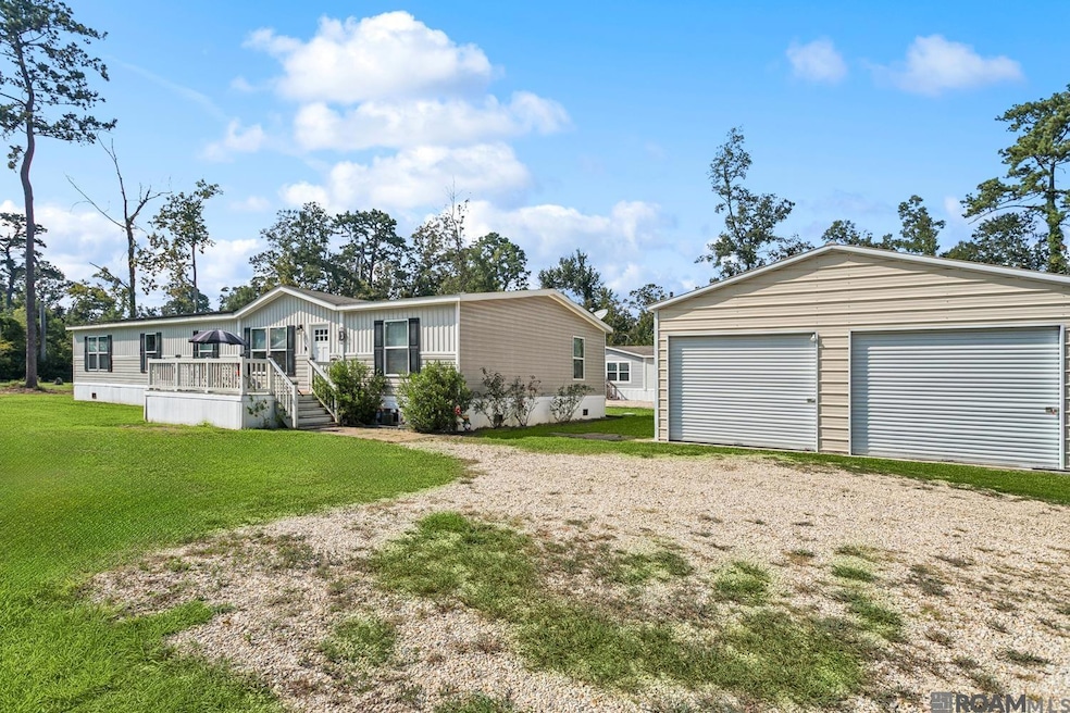 20415 Carpenter Rd, Killian, LA 70462 - photo 1