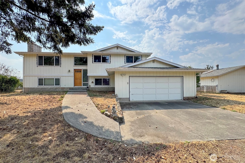 For Rent $2,300/month