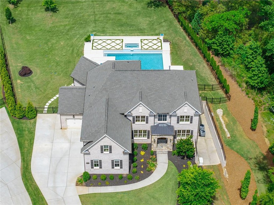 Sold $2,100,000 • Co-Listing Agent