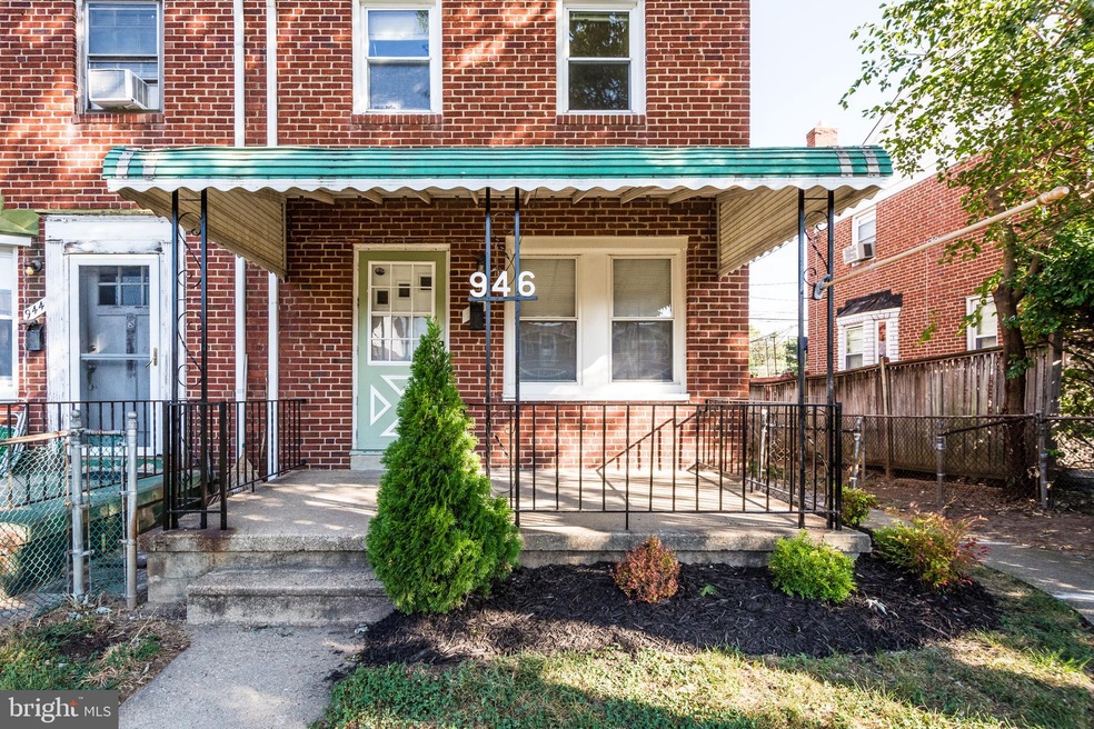 946 Middlesex Rd, Essex, MD 21221 - photo 1