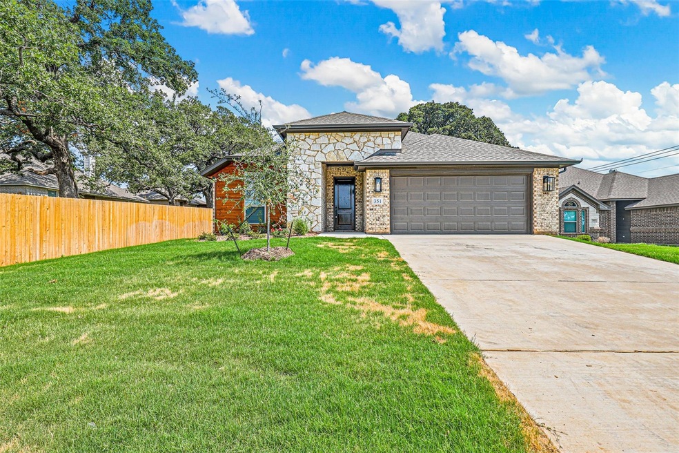 351 E 9th St, Springtown, TX 76082 - photo 1