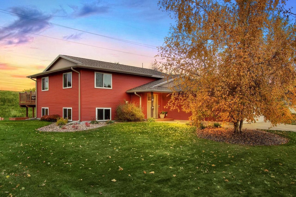 1000 Remington Dr, Holmen, WI 54636 - photo 1