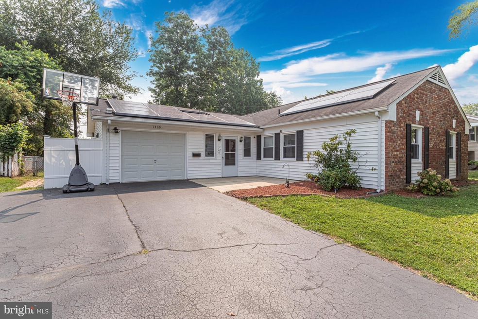 1309 Paddock Ln, Bowie, MD 20716 - photo 1