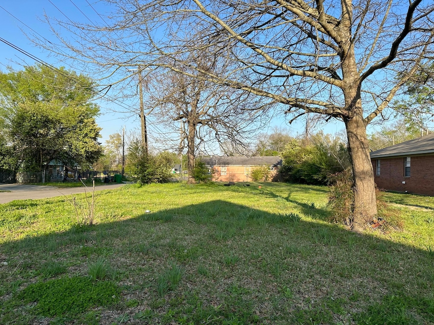 Corner lot