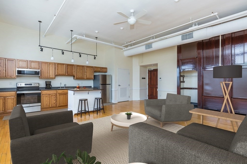 948 Main St unit 300, Waltham, MA 02451 - photo 1