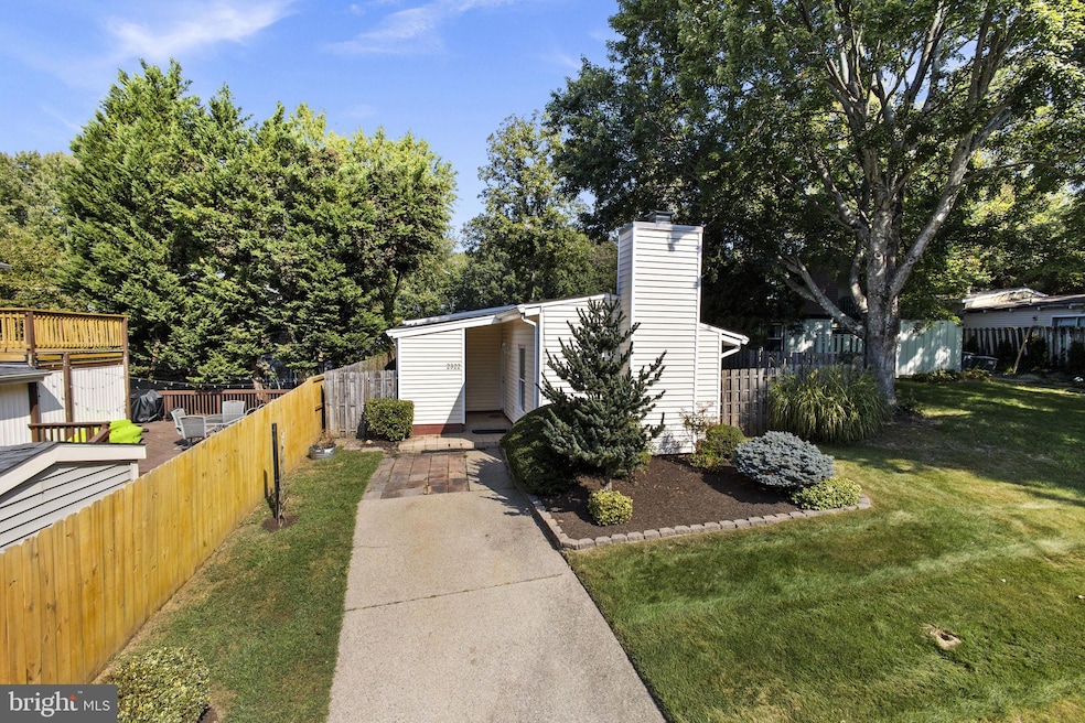 2322 Kingsbury Ln, Woodbridge, VA 22192 - photo 1