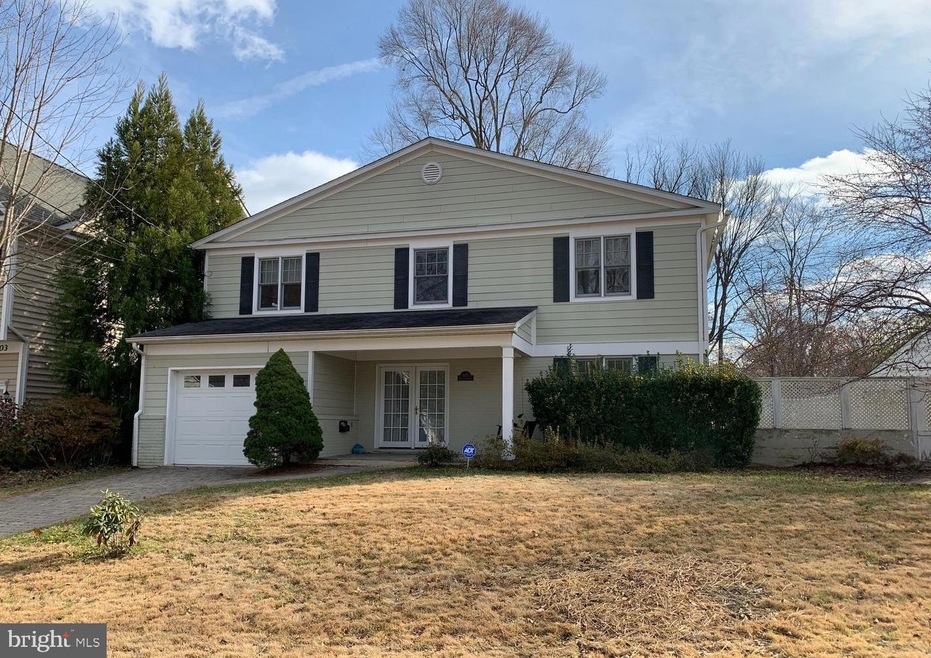 4105 Edgevale Ct, Chevy Chase, MD 20815 - photo 1