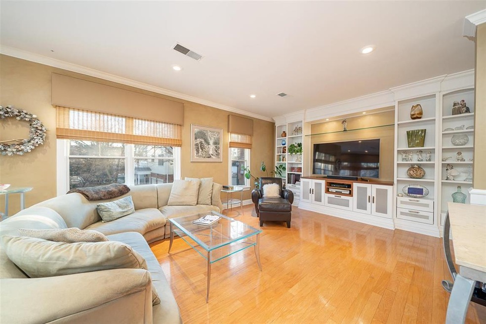 50 Independence Way unit TH, Jersey City, NJ 07305 - photo 1