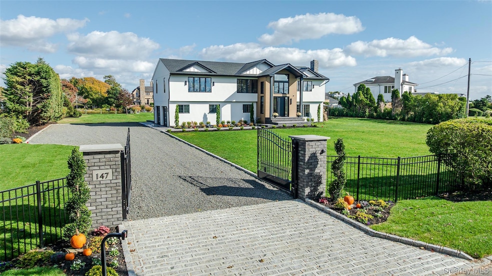 For Sale $2,599,000 • Co-Listing Agent