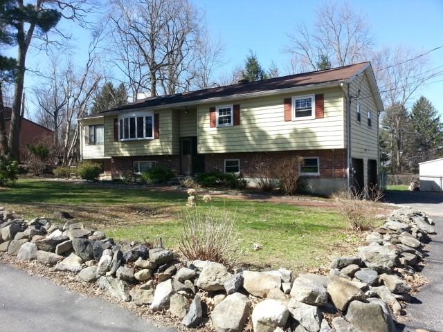 9 Clark Rd, New Fairfield, CT 06812 - photo 1