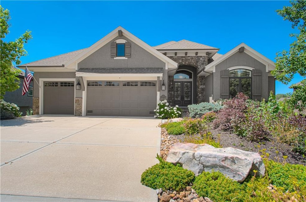 10423 W 168th Terrace, Overland Park, KS 66221 - photo 1