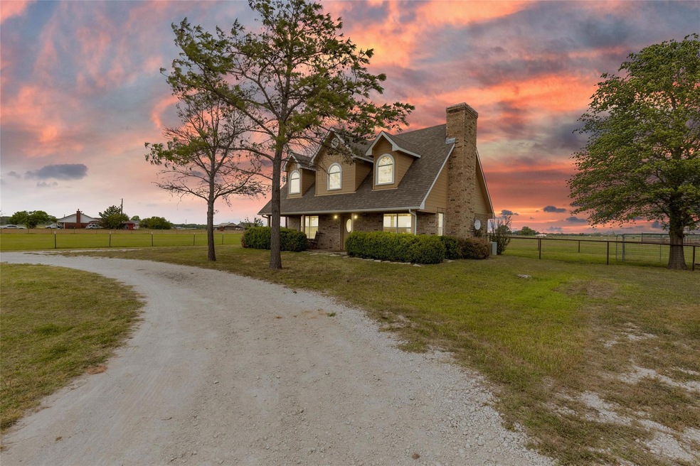 5282 Big Valley Cir, Lipan, TX 76462 - photo 1