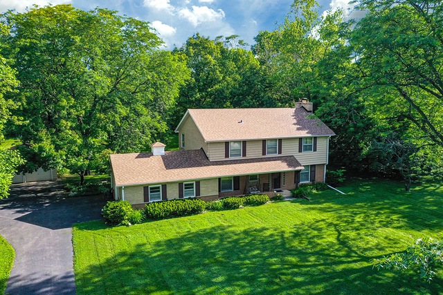 27W221 80th St, Naperville, IL 60565 - photo 1