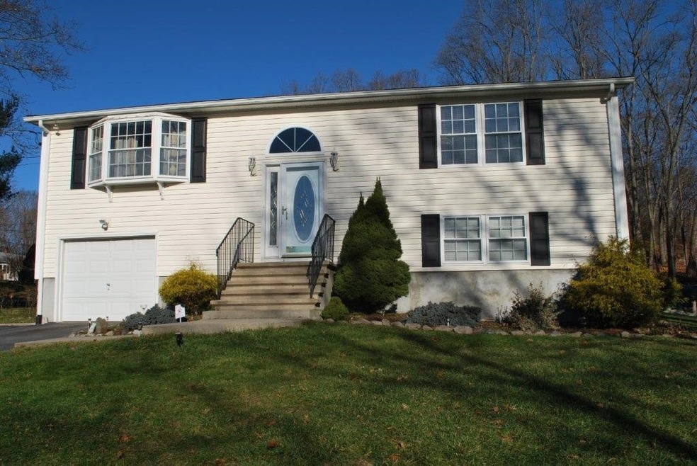 11 Edith St, Cumberland, RI 02864 - photo 1